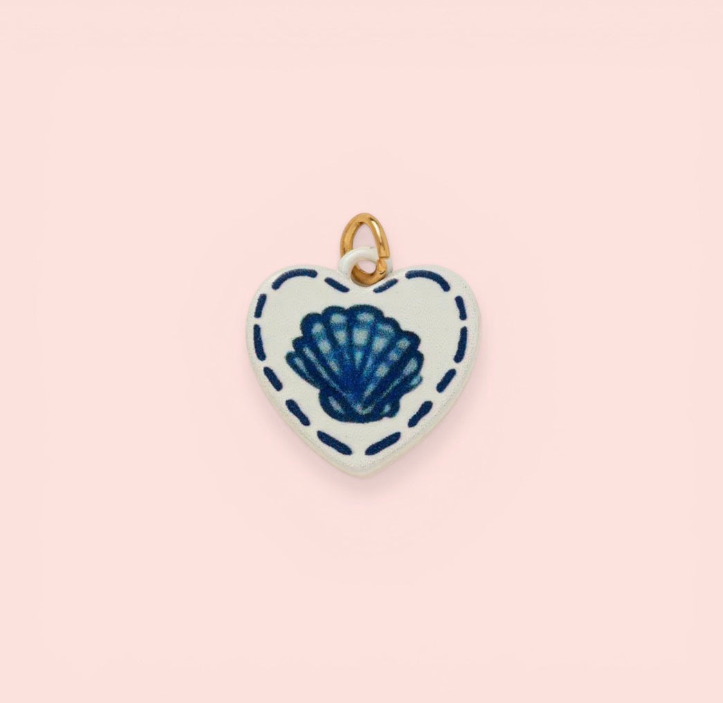 18K Gold Plated Hand Painted Heart Scallop Shell Enamel Charm