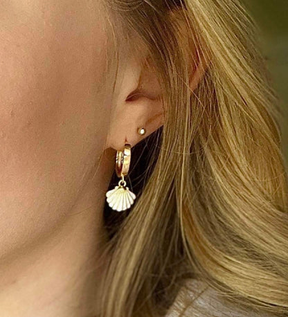 18K Gold Plated Pink Scallop Shell Huggies Hoop Earrings ocean charm