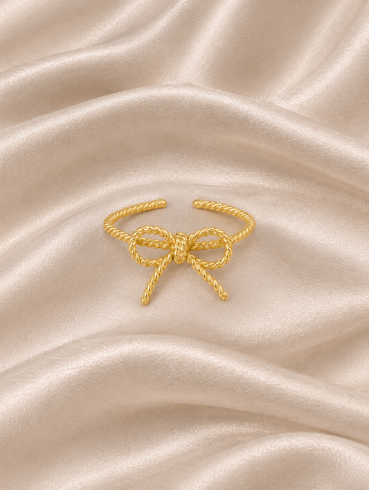 18K Gold Plated Twisted Bow adjustable ring!