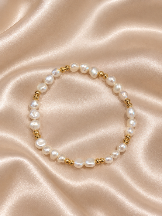 Freshwater Pearl & 18K gold plated beaded bracelet