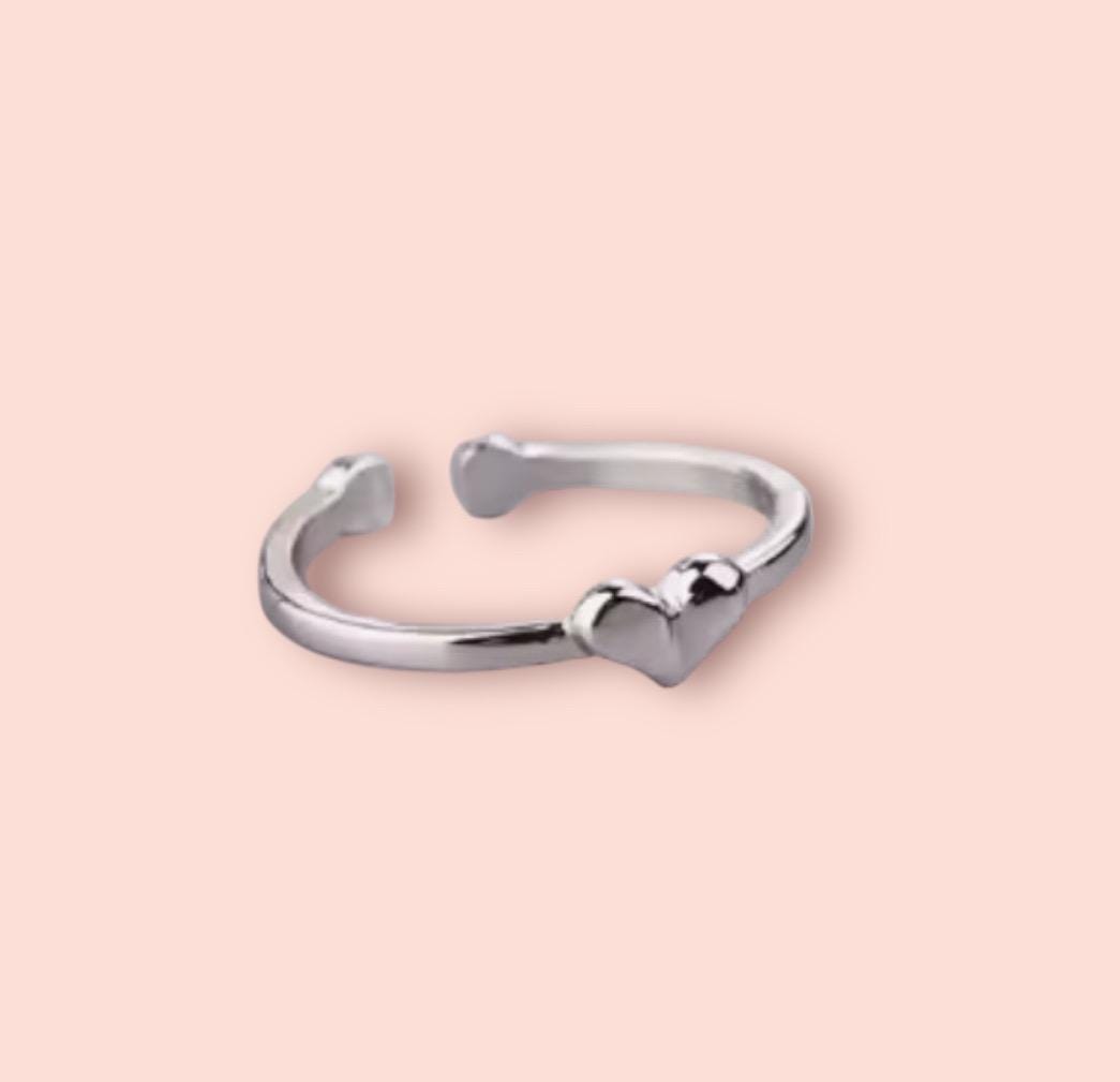 925 Sterling Silver Heart adjustable ring!